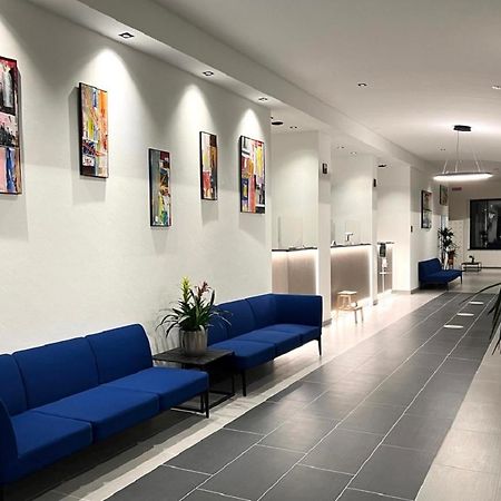 רימיני Hotel Palazzo Caveja מראה חיצוני תמונה