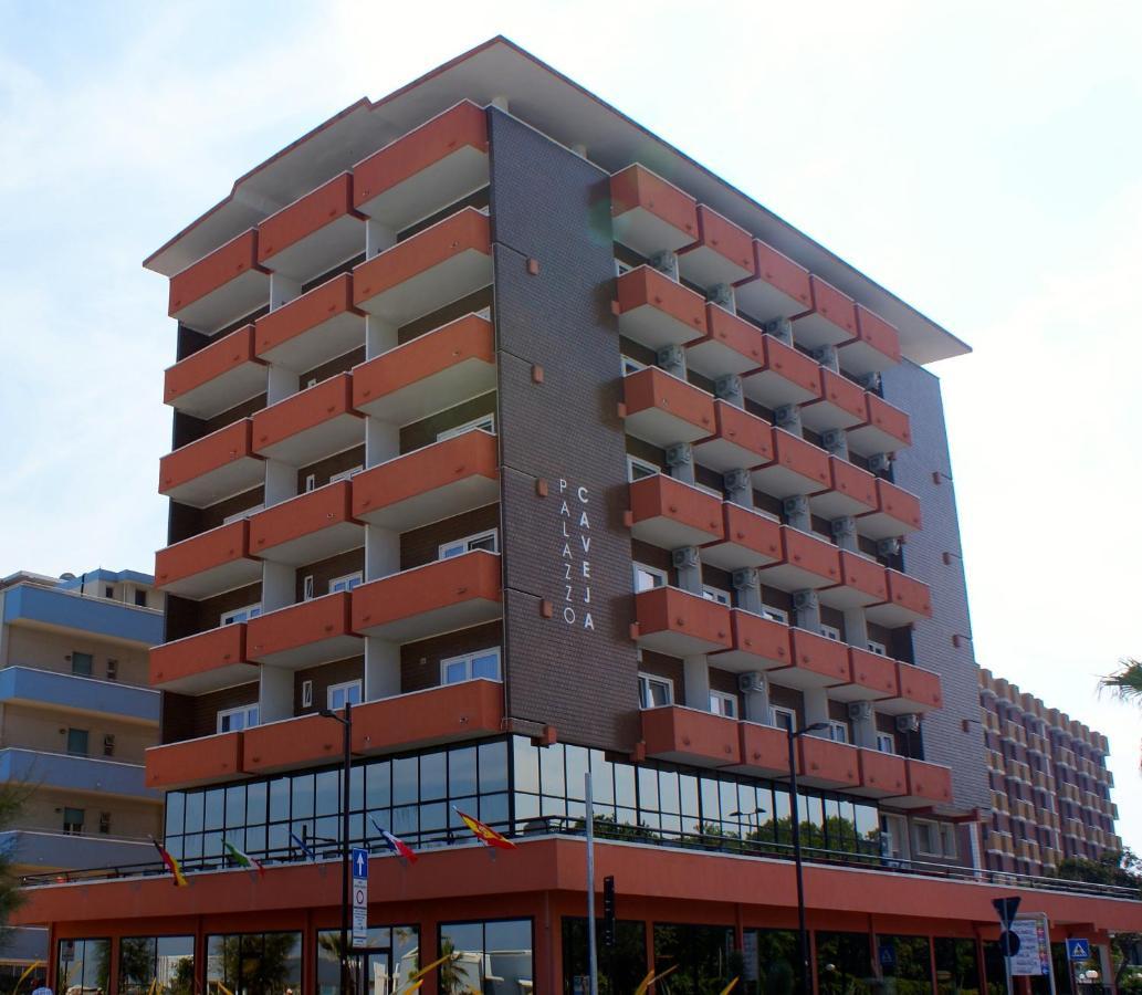 רימיני Hotel Palazzo Caveja מראה חיצוני תמונה