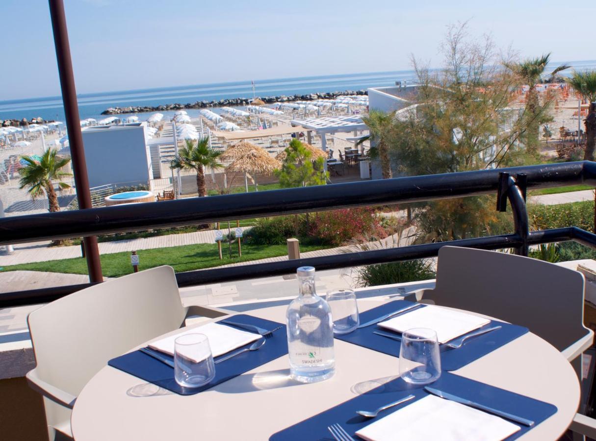 רימיני Hotel Palazzo Caveja מראה חיצוני תמונה