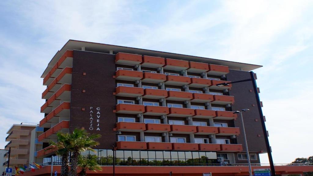 רימיני Hotel Palazzo Caveja מראה חיצוני תמונה